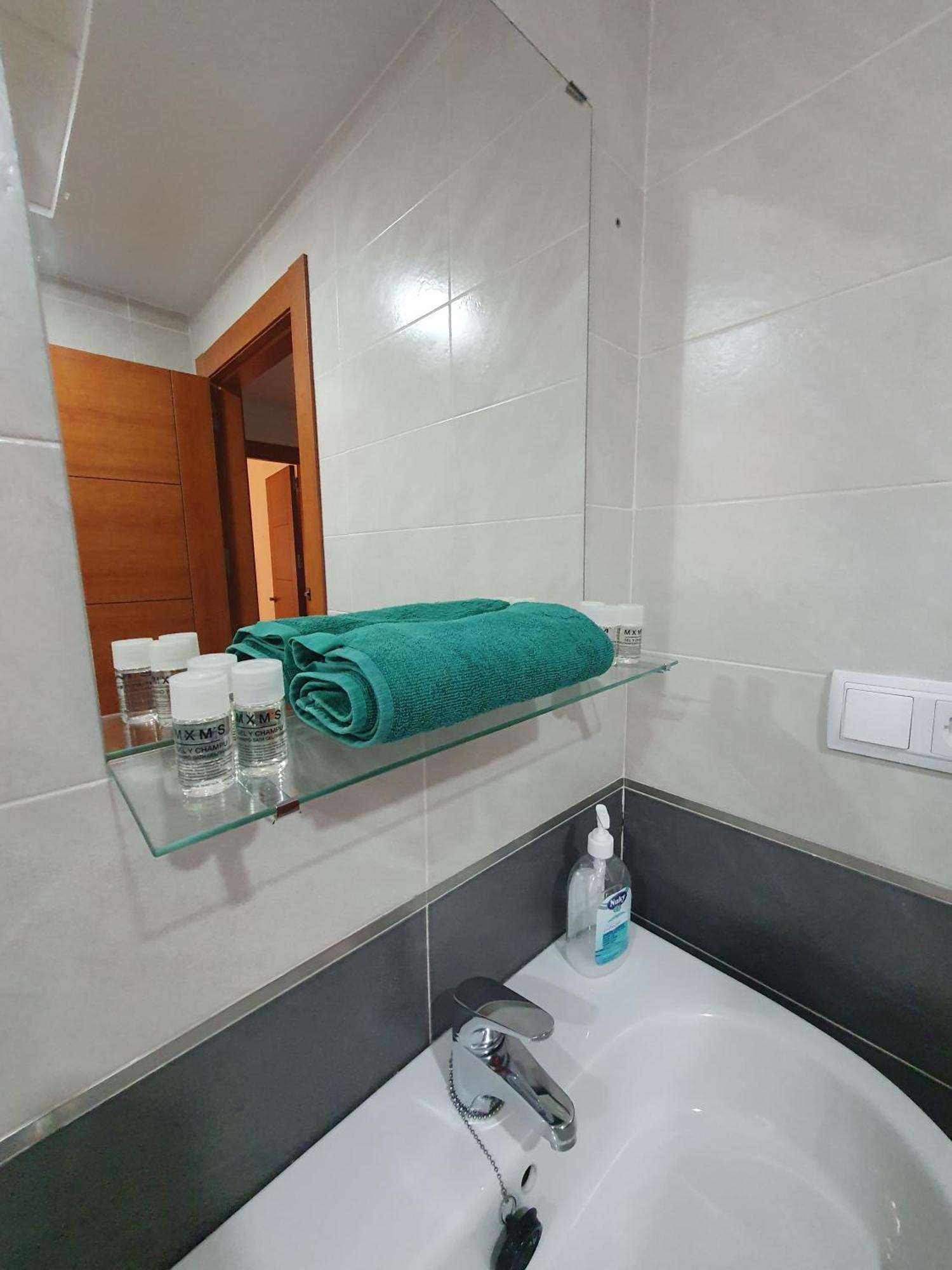 Piso Centrico Con Garaje En Hellin Apartment Екстериор снимка